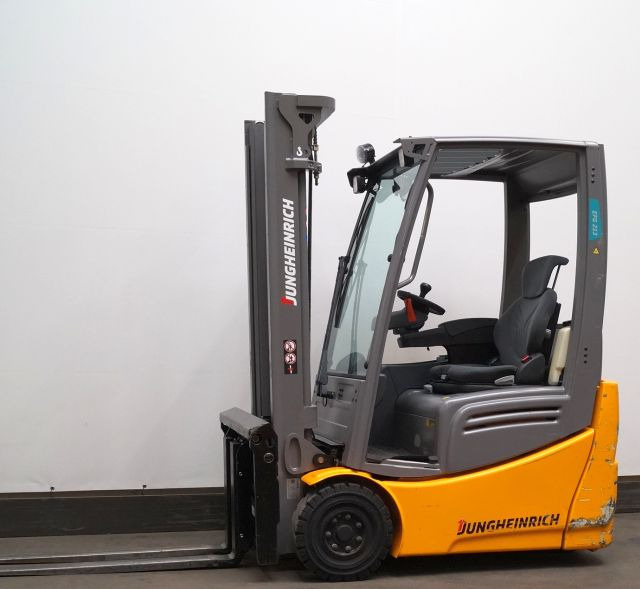 Вилочный погрузчик Jungheinrich DFG 550